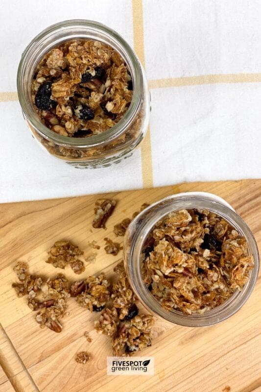 honey nut snack mix mason jars
