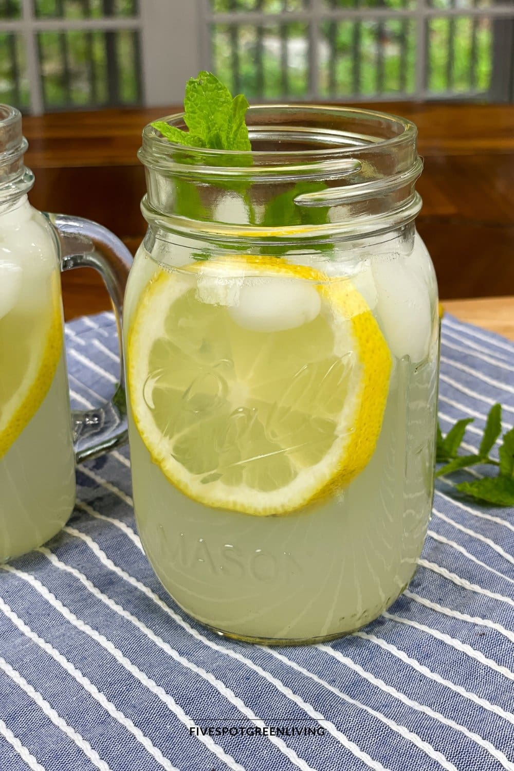 lemonade cooler recipe lemon slice
