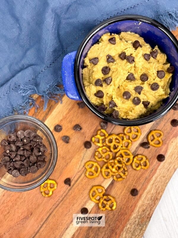 cookie dough hummus with chickpeas
